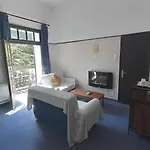 Elafos 3* Sálakos