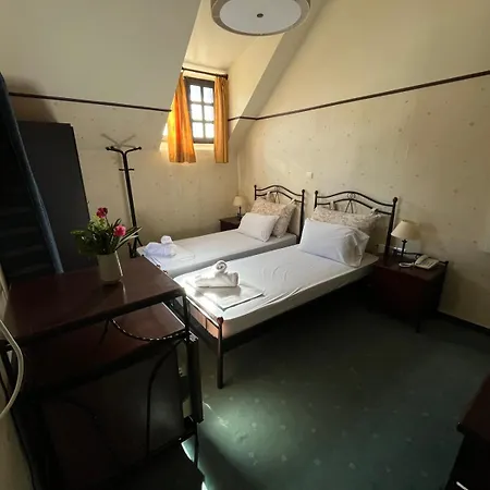Elafos Hotel 3*