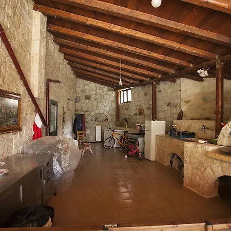 Elafos Salakos