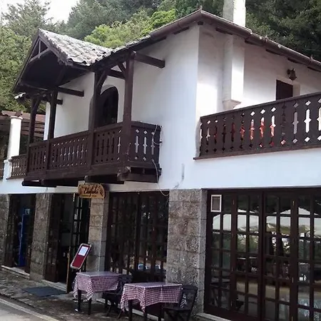 Hotel Elafos Salakos