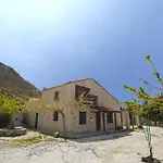 Hotel Elafos 3*