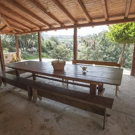 Hotel Elafos Salakos