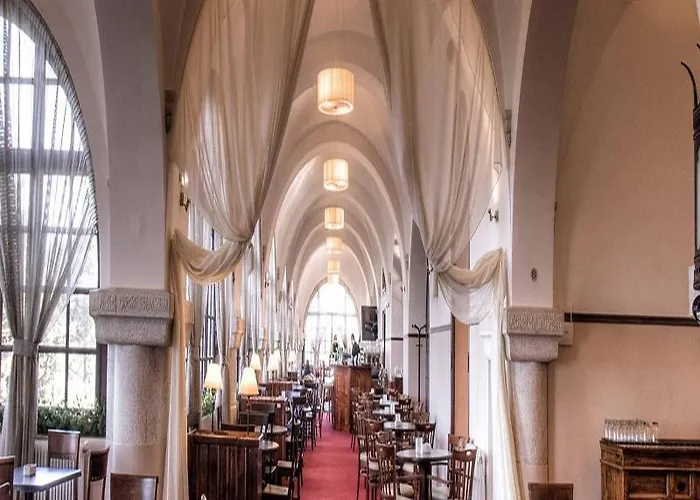 호텔 Elafos Sálakos