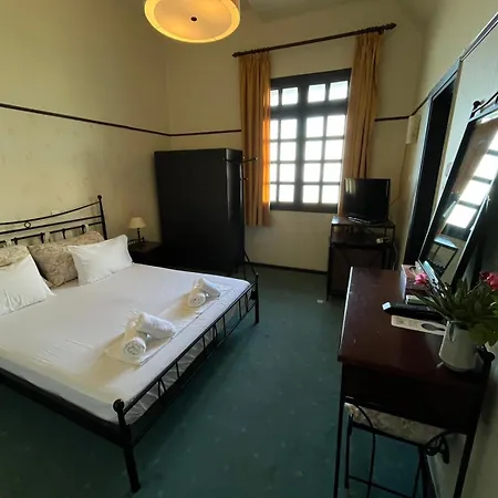 Elafos 3* Szálakosz