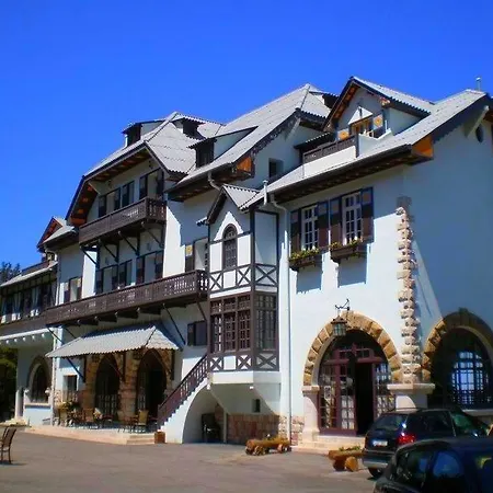 Elafos 3* Szálakosz