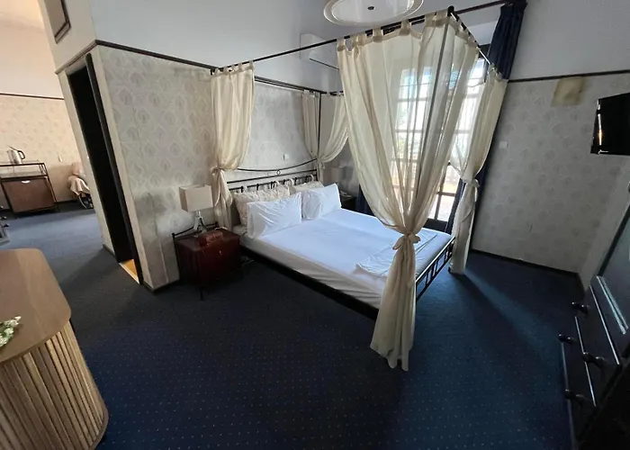 Ξενοδοχείο έλαφος Σάλακος